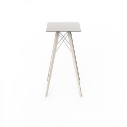 Table haute carré Faz Wood plateau HPL blanc et bord noir, pieds chêne blanchis, Vondom, 50 x 50 x H105cm