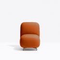 Petit fauteuil Buddy 210S, tissu terracotta, pieds en laitonPedrali, H72xL55xl62