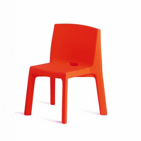 Chaise Q4, Slide design rouge