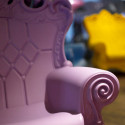 Fauteuil design Little Queen of Love, Design of Love by Slide violet