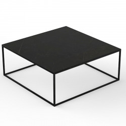 Table basse design carrée Suave 100x100xH40cm, Vondom, Dekton Kelya noir et pieds noirs