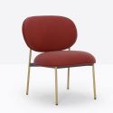 Petit fauteuil design confortable, Blume 2951, Pedrali, tissu Relate Kvadrat, rouge, structure laiton, 63x63xH76,5 cm